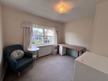 4 bedroom detached house to rent - Photo 3