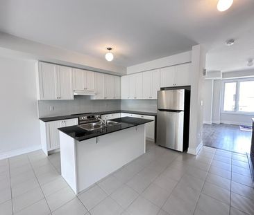 For Lease - 190 Tennant Circle, Vaughan, Ontario - Photo 3