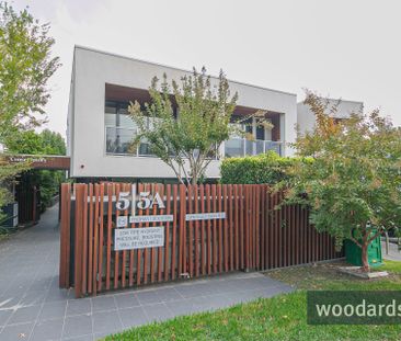 Sophisticated Urban Living in the Heart of Malvern East - Photo 5