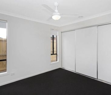 Spacious 4-Bedroom Home in Wollert - Photo 6