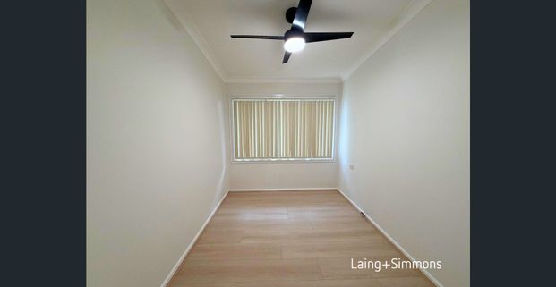 Refreshed three-bedroom home ready to move in - Photo 1