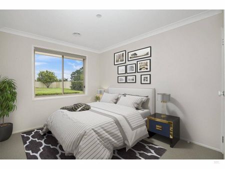 Modern Family Home - Photo 4
