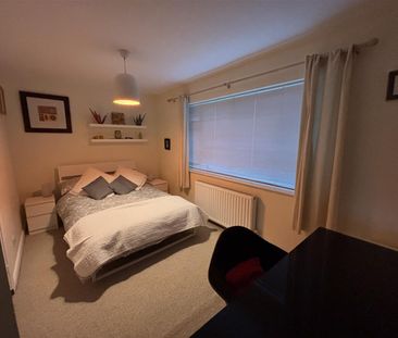 Knoll Hill, Bristol - Photo 2