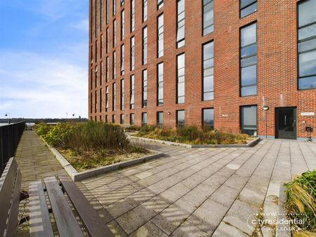 2 bedroom apartment to rent - Photo 5