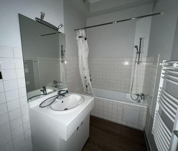 Location Appartement 1 pièce 35m² BOURG EN BRESSE 01000 - Photo 3