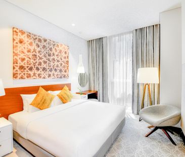 Bills Inclusive 1 BHK with Fully Equipped Kitchen - Photo 5