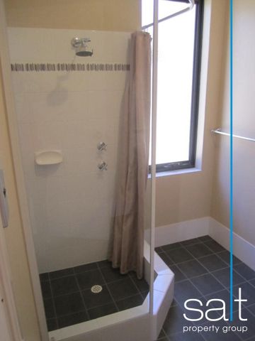 19 Dora Street, Queens Park - Photo 5