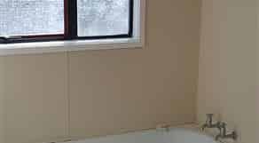 ELLERSLIE - 3 brm Townhouse - Great Locations - Photo 2