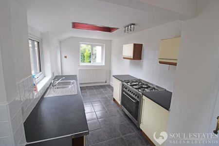 2 bedroom terraced house to rent - Photo 4