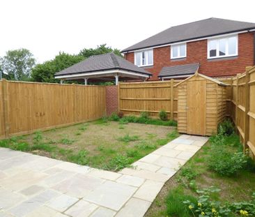 3 bedroom semi-detached house to rent - Photo 5