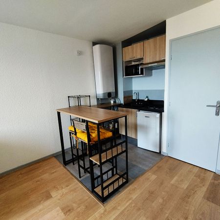 Location Appartement 1 pièce 22m² - Photo 3