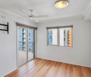 606/6 Exford Street QLD 4000, Brisbane City - Photo 5