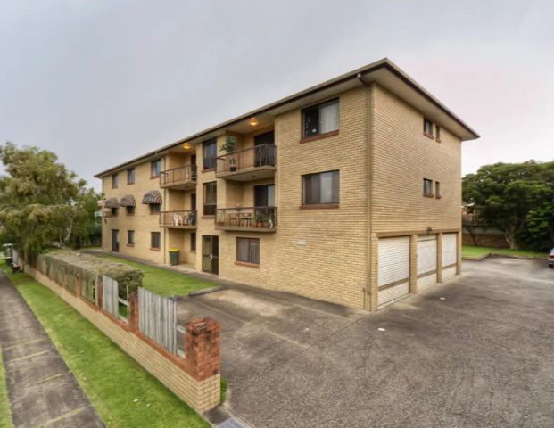 “Become A Local!” - Photo 1