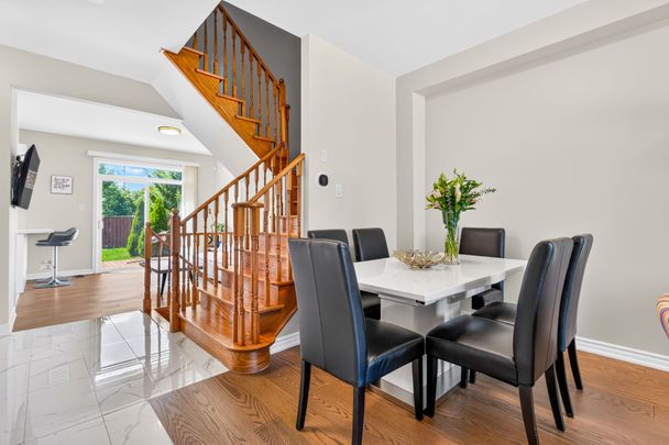 For Lease - 5578 Waterwind Crescent, Mississauga, Ontario - Photo 1