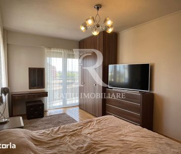 Apartament cu 3 camere | 2 Parcări Subterane | Nufărul | Oradea - Fotografie 2