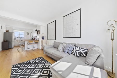 Gloucester Terrace, London - Photo 2