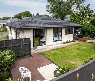 Front 3 bedroom townhouse - Photo 4