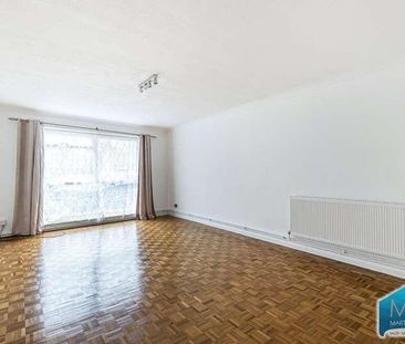 Randall Court, Page Street, London, NW7 - Photo 2