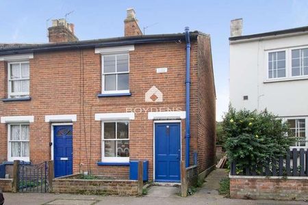 Winnock Road, New Town, CO1 - Photo 5