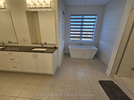 For Lease - 3240 Mariner Passage N/A, Oakville, Ontario - Photo 1