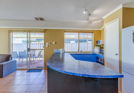 5 Hastie Close, Brookdale WA 6112 - House For Rent - $600 | Domain - Photo 3