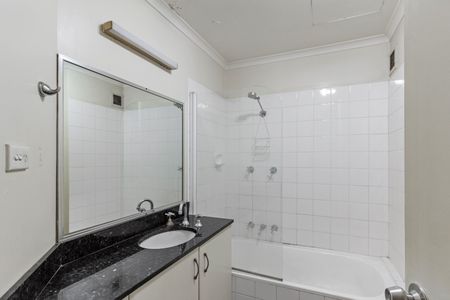 6/114 Clarence Street, Sydney NSW 2000 - Apartment For Rent | Domain - Photo 2