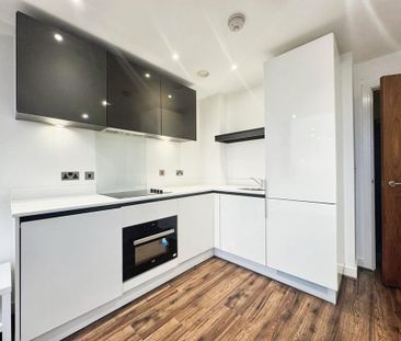 Studio to rent - Photo 2