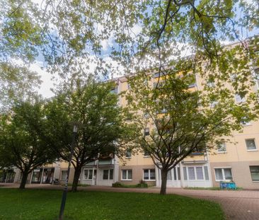 3-Raum-Wohnung mit Balkon auf dem südlichen Sonnenberg - Foto 1