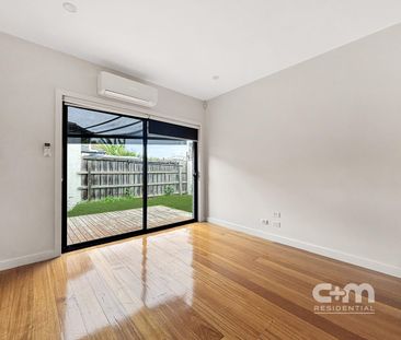 3-Bedroom, 2-Bath Contemporary Living - Photo 4