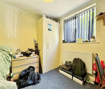 6 bedroom semi-detached house to rent - Photo 3
