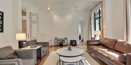 Duplex te huur in Sint-Gillis voor € 4.750 met 3 slaapkamers - Photo 2