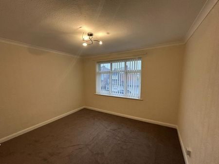 2 bedroom maisonette to rent - Photo 4