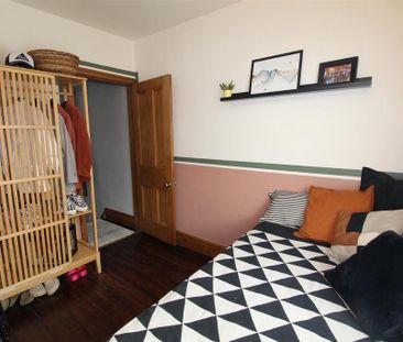 4 bedroom terraced house to rent - Photo 5