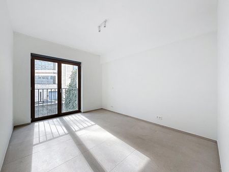 JOURDAN: Beautiful new 4 bedroom apartment - Photo 5