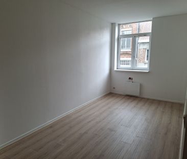 Location Appartement 2 pièces 44m² ARMENTIERES 59280 - Photo 1