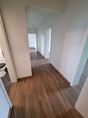 Geräumige 4-Zimmer-Wohnung in Lichtenroich mit modernem Bad - Foto 1