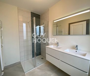 Location Appartement 4 pièces 118m² - Photo 4