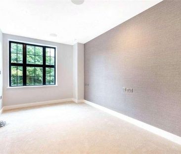 Church Road, Kenley, Surrey, CR8 - Photo 3