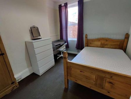 Ground Floor Flat, Polsloe Road, EX1 - Photo 4
