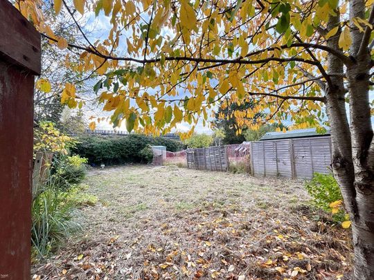 2 bedroom maisonette to rent - Photo 1