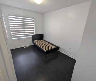 18 FAYE STREET - Photo 5