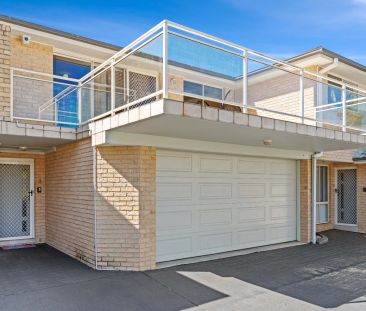 Fully Furnished Townhouse in Convenient Location - Strictly 6 month... - Photo 6