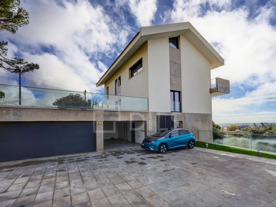 Moradia T7 para arrendamento no Centro de Cascais - Photo 1