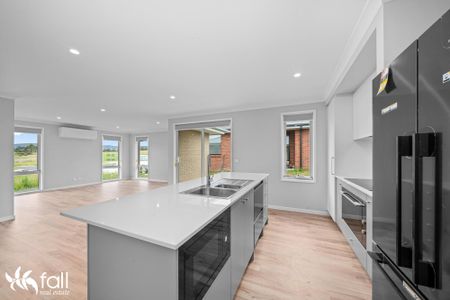 Modern Living in Newly Established Area - Photo 4