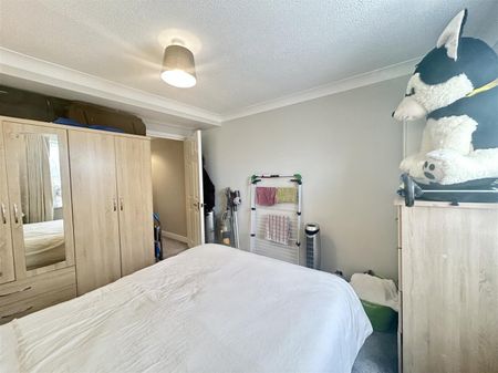 1 Bedroom Flat To Let - Photo 5