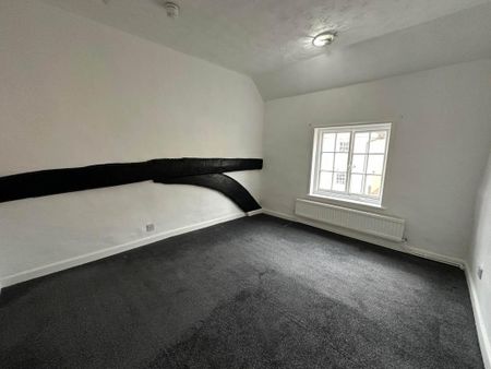 3 bedroom apartment to rent - Photo 3