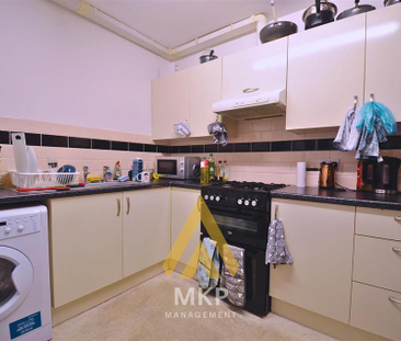 4 bedroom apartment to rent - Photo 6