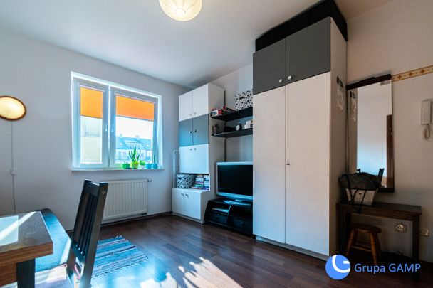 Kawalerka, parking, ul. Radzikowskiego - Photo 1