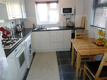 2 bedroom terraced house to rent - Photo 5