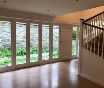2 bedroom terraced house to rent - Photo 3
